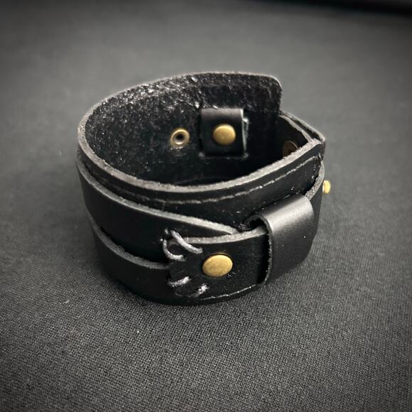 Black Leather Adjustable Snap Cuff Bracelet - Picture 5 of 9